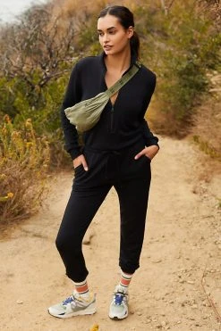 Best Sale ???? Beyond Yoga Ski Weekend Jumpsuit BLACK ????