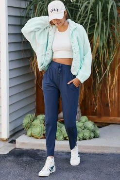 Outlet ???? Sweaty Betty Explorer Pants NAVY ????