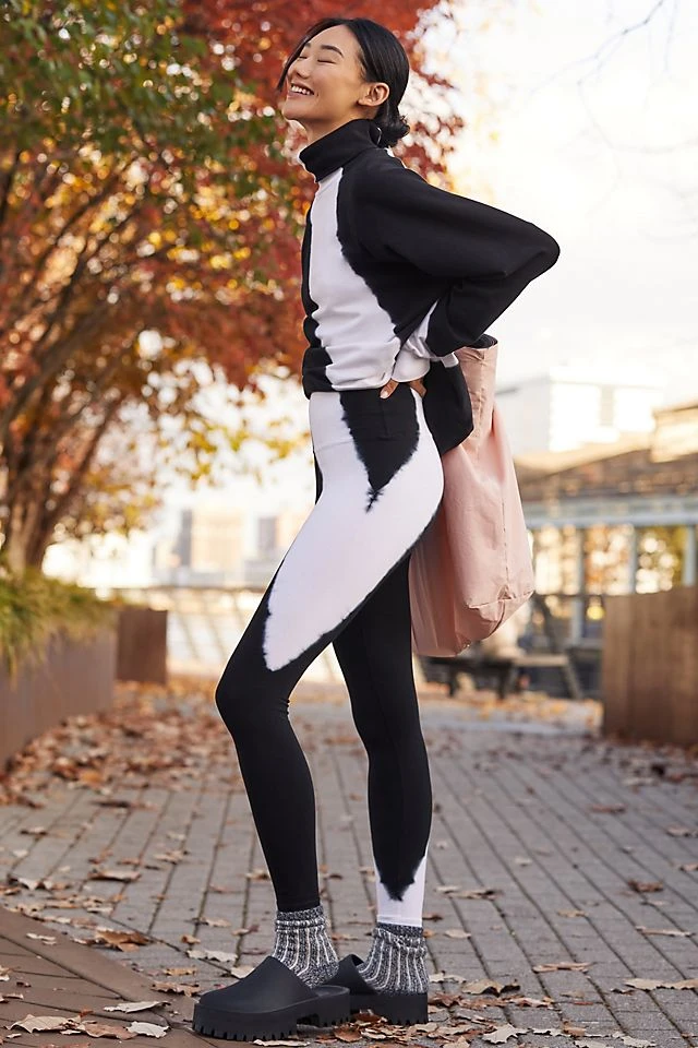 Cheapest ✨ Electric & Rose Sunset Leggings BLACK ????