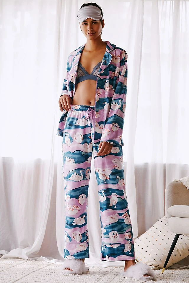 Best deal ???? By Anthropologie Olivia Wendel For Anthropologie Swan Flannel Sleep Pants LILAC ????