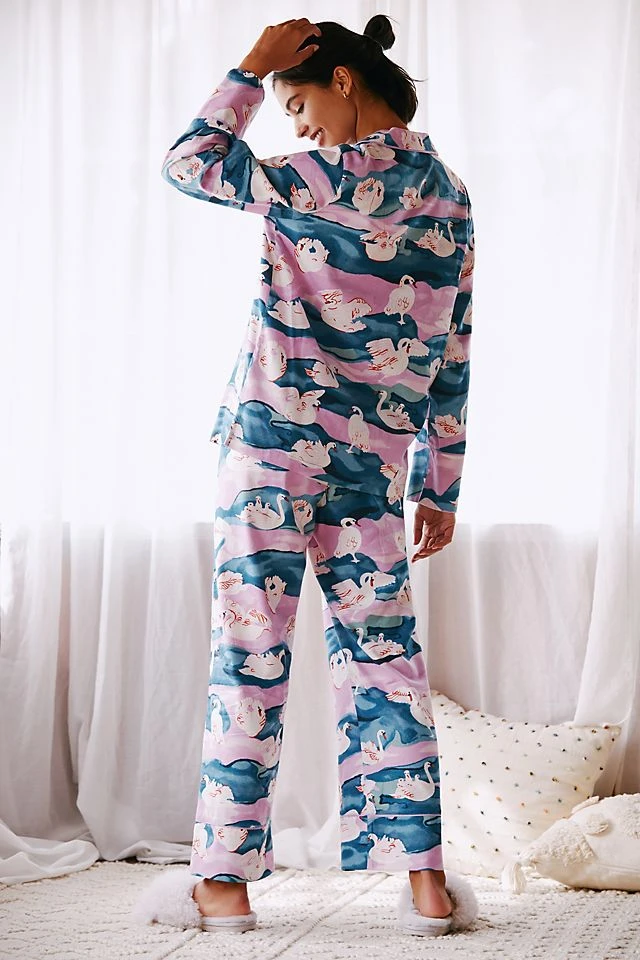 Best deal ???? By Anthropologie Olivia Wendel For Anthropologie Swan Flannel Sleep Pants LILAC ???? - Image 4